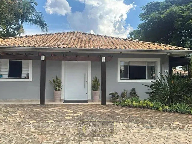 Casa 3 quartos e 4 banheiros, à venda, no bairro Palm Park em Holambra