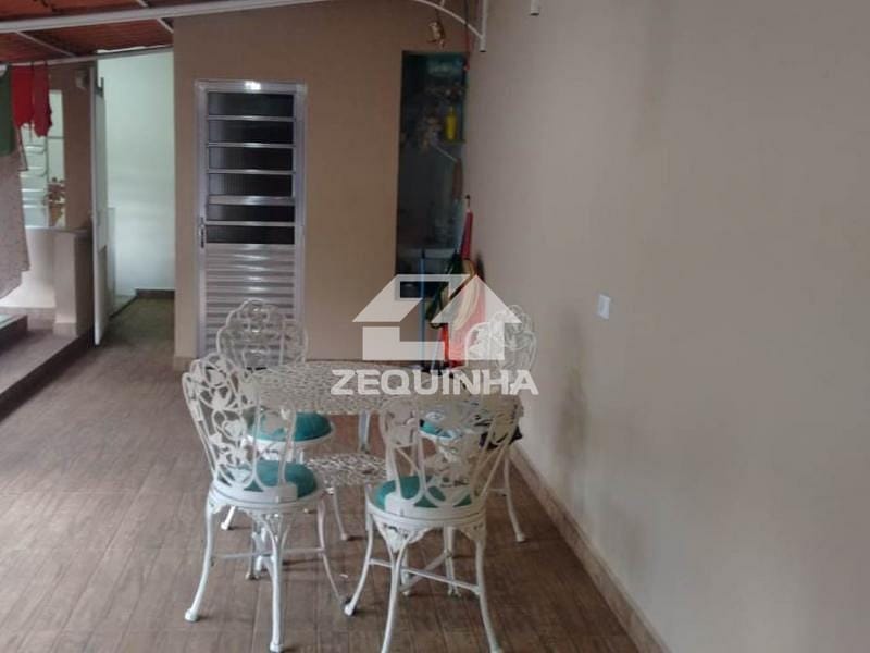 Casa, 2 quartos, 200 m² - Foto 10