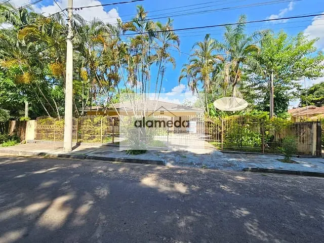 Casa com 473m² 3 quartos e 2 banheiros, à venda, no bairro VILA PRESTES em Jacarezinho