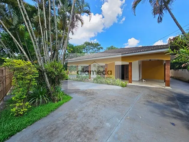 Casa com 473m² 3 quartos e 2 banheiros, à venda, no bairro VILA PRESTES em Jacarezinho