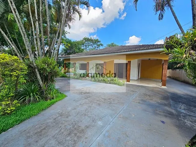 Casa com 473m² 3 quartos e 2 banheiros, à venda, no bairro VILA PRESTES em Jacarezinho