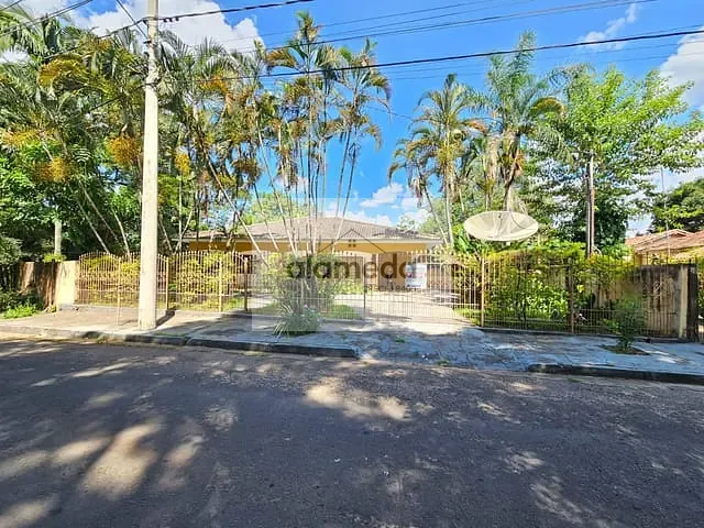Casa com 473m² 3 quartos e 2 banheiros, à venda, no bairro VILA PRESTES em Jacarezinho