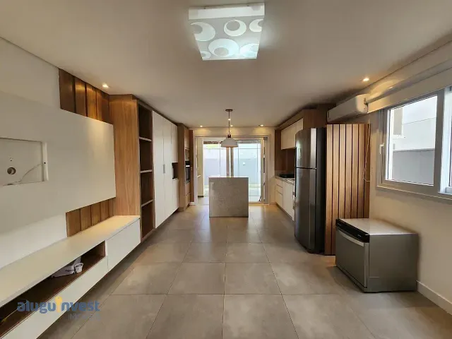 Casa com 134m² 3 quartos e 2 banheiros, à venda, no bairro Campeche em Florianópolis