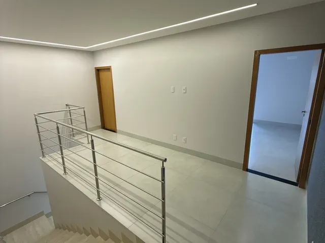 Casa 3 quartos e 4 banheiros, à venda, no bairro Jardim Atlântico em Goiânia