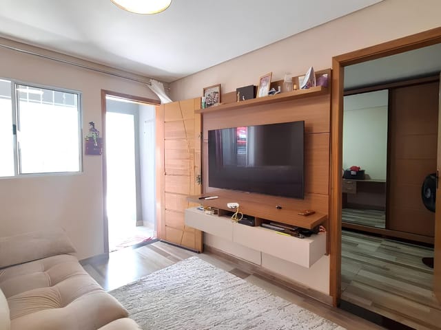 Casa com 168m² 2 quartos e 1 banheiro, à venda, no bairro Jardim das Maravilhas em Santo André