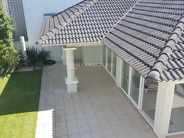 Casa com 600m² 6 quartos e 5 banheiros, à venda, no bairro centro em Capão da Canoa