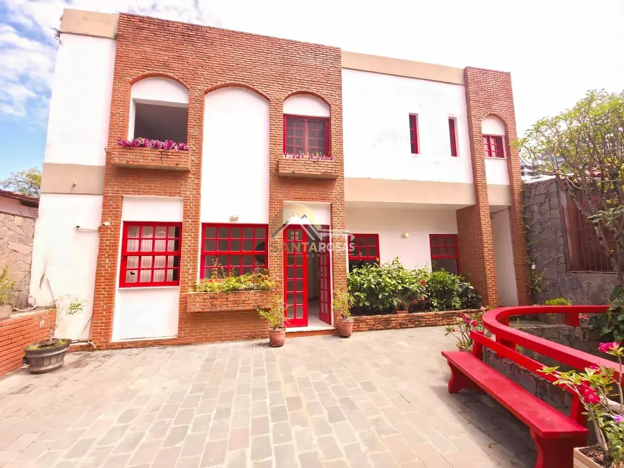 Casa, 4 quartos, 297 m² - Foto 2