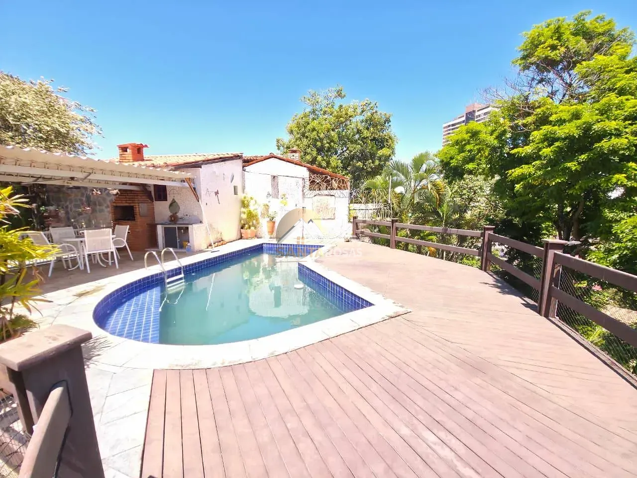 Casa, 4 quartos, 297 m² - Foto 1