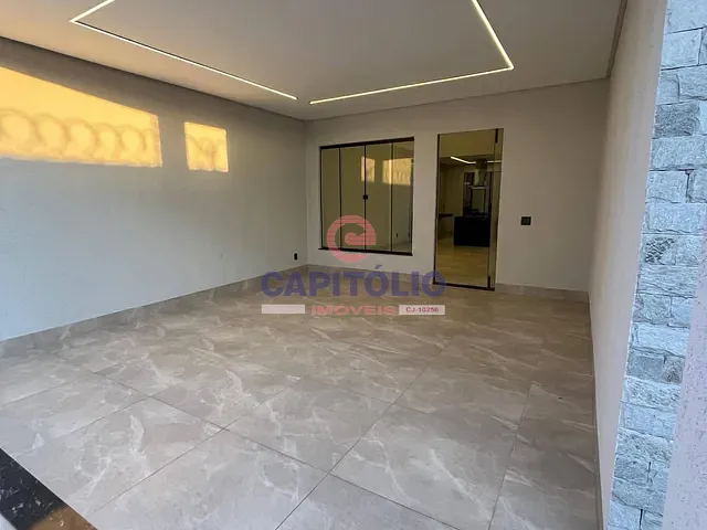 Casa com 250m² 3 quartos e 3 banheiros, à venda, no bairro Residencial Kátia em Goiânia