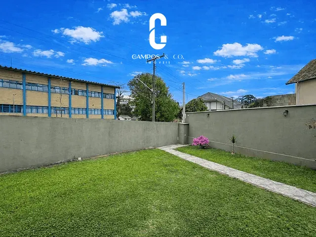 Casa com 555m² 4 quartos e 3 banheiros, à venda, no bairro Vila Paulista em Campos Do Jordão