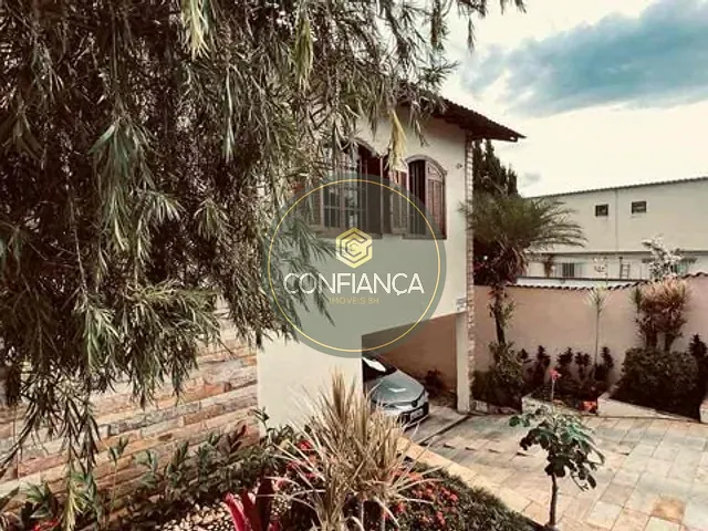 Casa com 360m² 5 quartos e 5 banheiros, à venda, no bairro Santa Inês em Belo Horizonte