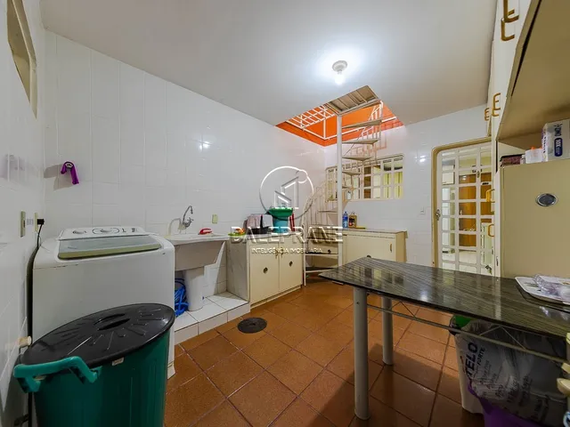Casa 4 quartos e 4 banheiros, à venda, no bairro Asa Sul em Brasília