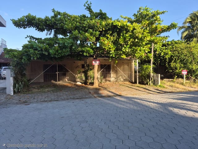 Casa 3 quartos e 2 banheiros, à venda, no bairro Praia Alegre em Penha