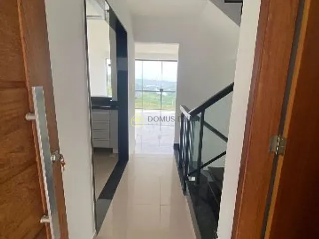 Casa com 200m² 3 quartos e 3 banheiros, à venda, no bairro Jardim Suíça em Volta Redonda