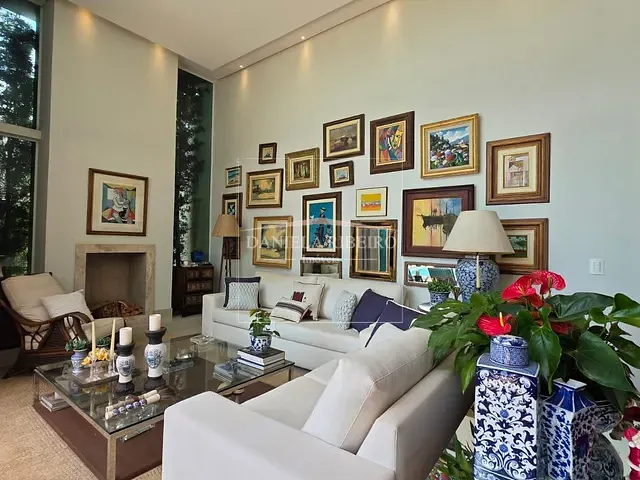 Casa com 360m² 3 quartos e 4 banheiros, à venda, no bairro Condomínio Royal Golf Residence em Londrina