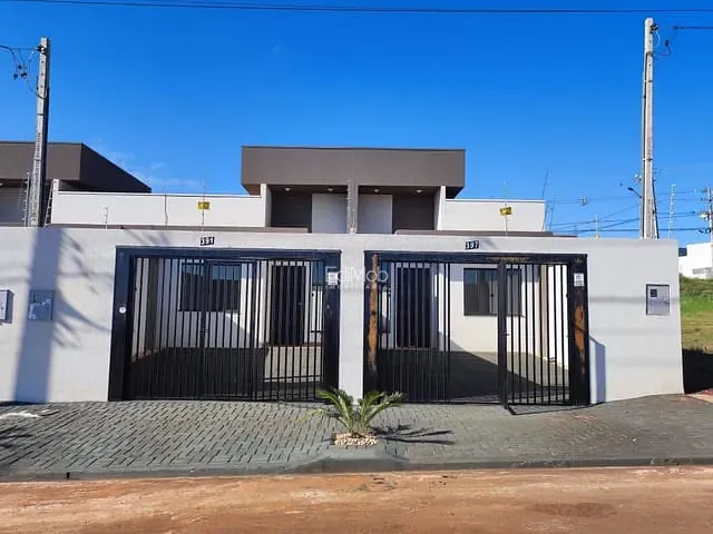 Casa 2 quartos e 2 banheiros, à venda, no bairro Viena em Cascavel