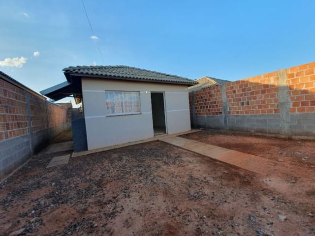Casa com 162m² 2 quartos e 1 banheiro, para alugar, no bairro Residencial Portal do Parque III em Birigui