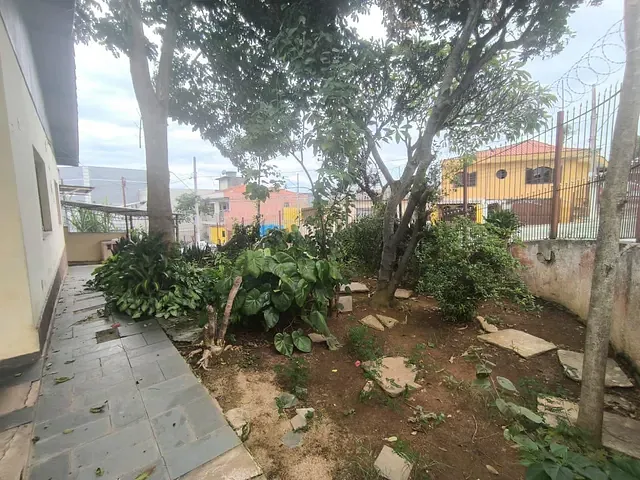 Casa com 300m² 3 quartos e 2 banheiros, à venda, no bairro Vila Pirajussara em São Paulo