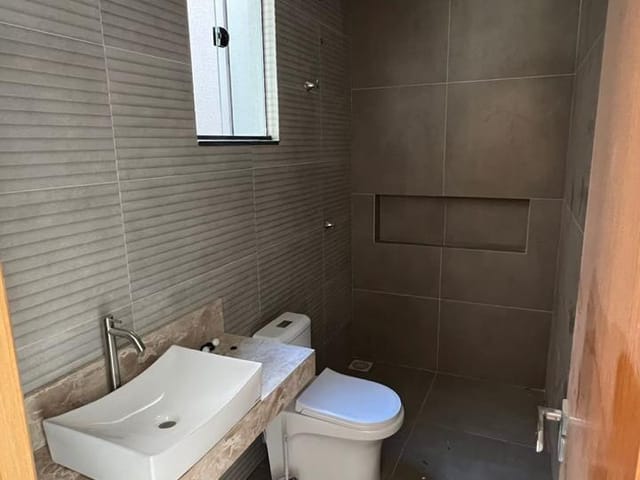 Casa com 290m² 3 quartos e 3 banheiros, à venda, no bairro Jardim América em Goiânia