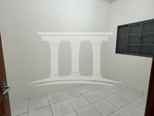 Casa 2 quartos e 1 banheiro, para alugar, no bairro Jardim Imperial em Sinop