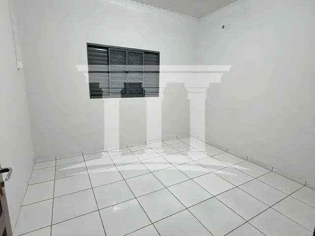 Casa 2 quartos e 1 banheiro, para alugar, no bairro Jardim Imperial em Sinop