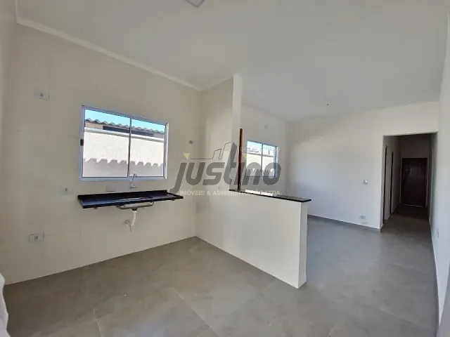Casa com 135m² 2 quartos e 1 banheiro, à venda, no bairro Savoy em Itanhaém