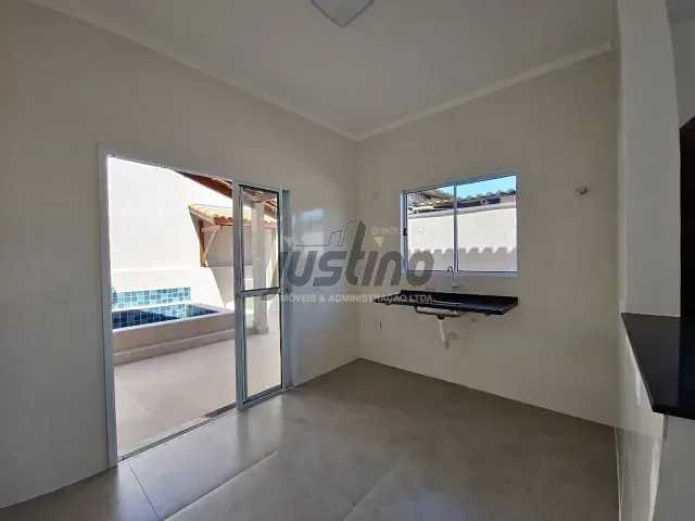Casa com 135m² 2 quartos e 1 banheiro, à venda, no bairro Savoy em Itanhaém
