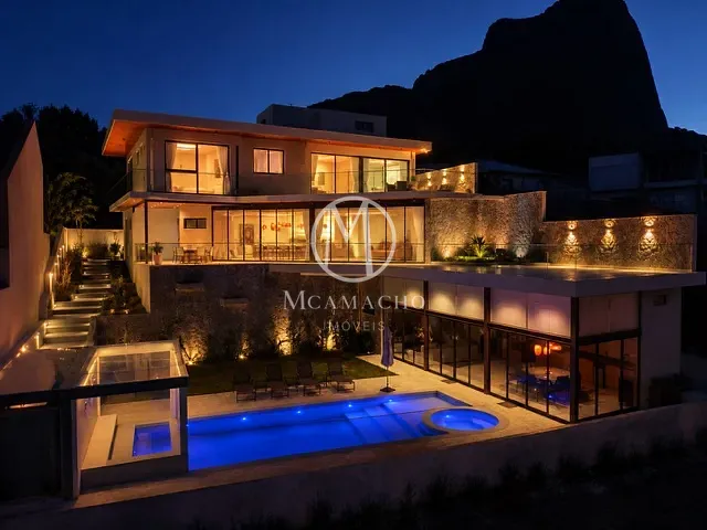 Casa 5 quartos e 8 banheiros, à venda, no bairro Joá em Rio de Janeiro