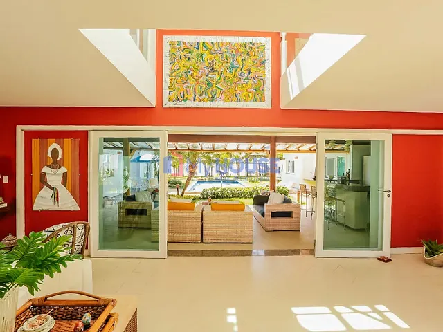 Casa 6 quartos e 8 banheiros, à venda, no bairro Olivença em Ilhéus