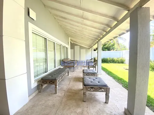 Casa com 450m² 5 quartos e 4 banheiros, à venda, no bairro Barra da Tijuca em Rio de Janeiro
