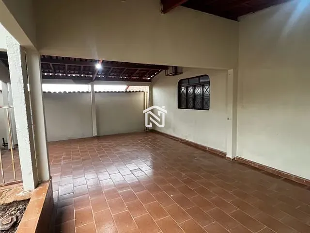 Casa com 280m² 3 quartos e 1 banheiro, à venda, no bairro Centro em Paraíso do Tocantins