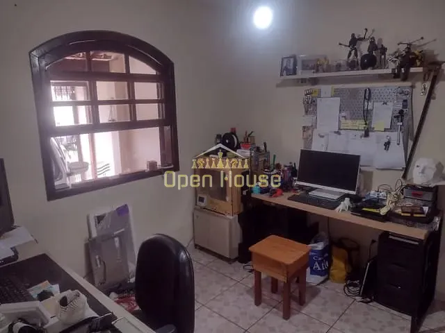 Casa 3 quartos e 2 banheiros, à venda, no bairro Santanesia em Piraí