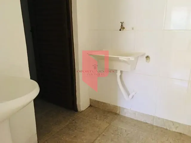 Casa com 300m² 3 quartos e 1 banheiro, à venda, no bairro Caiçaras em Belo Horizonte