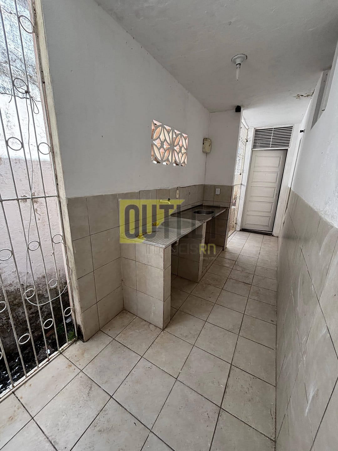 Casa à venda com 3 quartos, 300m² - Foto 15