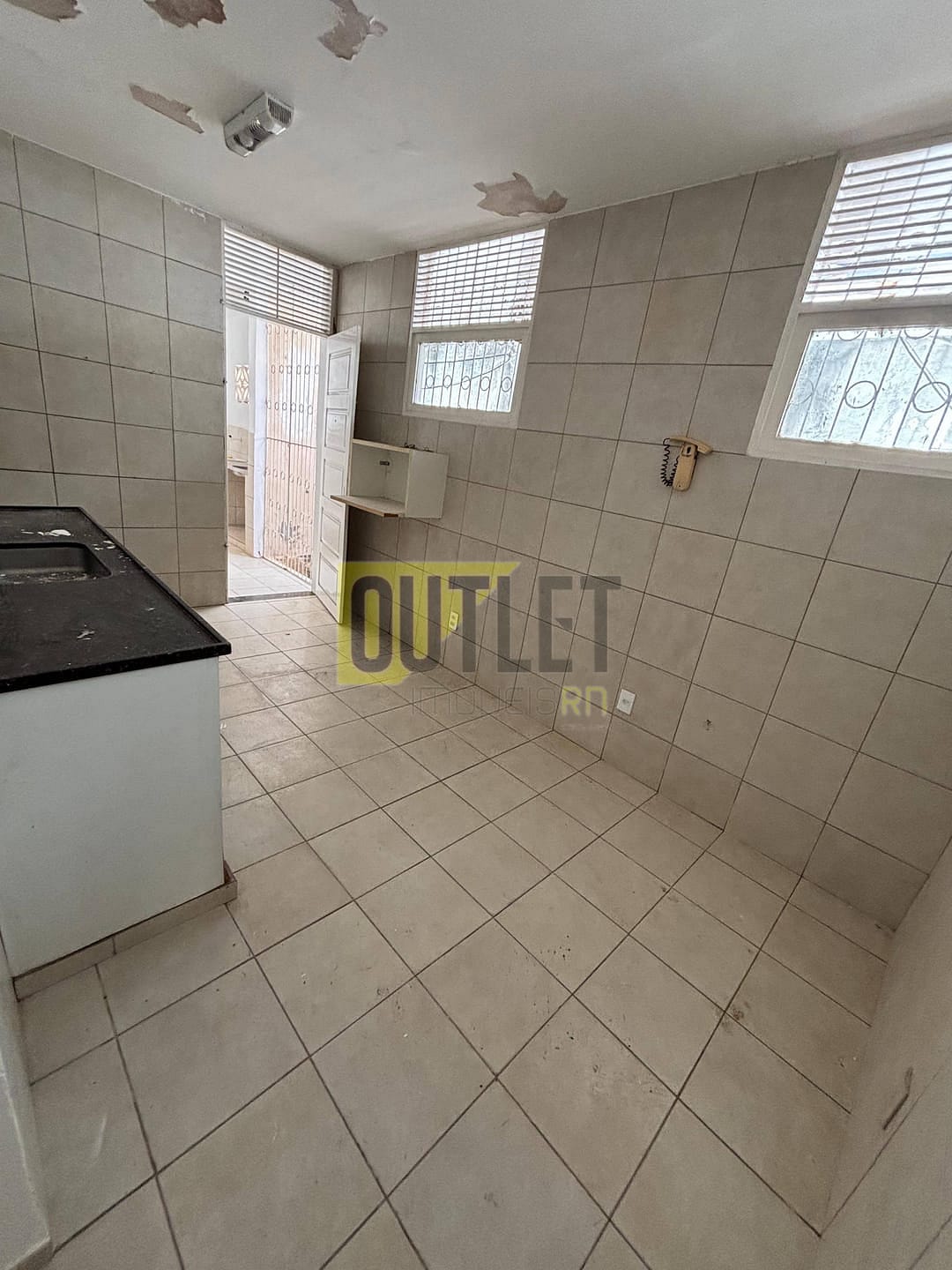 Casa à venda com 3 quartos, 300m² - Foto 10