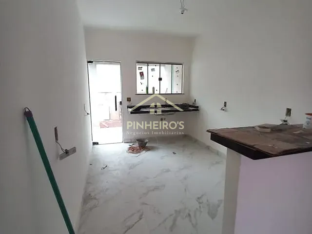 Casa 2 quartos e 1 banheiro, à venda, no bairro Jardim Cidade Alta em Cambé