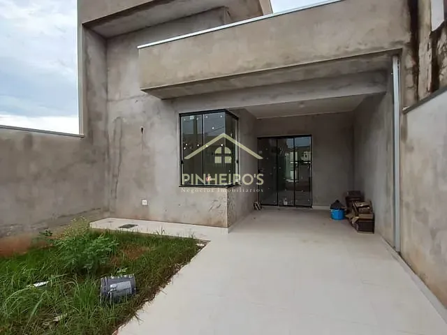 Casa 2 quartos e 1 banheiro, à venda, no bairro Jardim Cidade Alta em Cambé