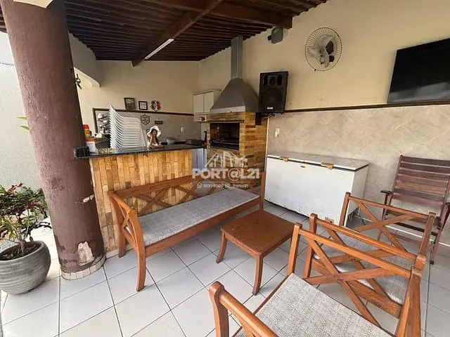 Casa com 600m² 5 quartos e 6 banheiros, à venda, no bairro São José em Petrolina