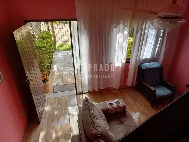 Casa com 450m² 4 quartos e 5 banheiros, à venda, no bairro Três Vendas em Pelotas