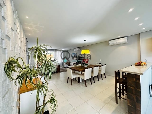 Casa, 4 quartos, 340 m² - Foto 1