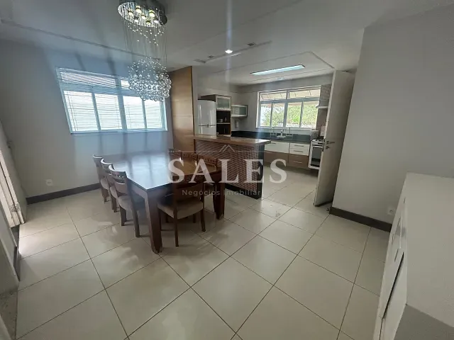 Casa com 917m² 4 quartos e 6 banheiros, à venda ou para alugar, no bairro Alto Sumaré em Juiz de Fora