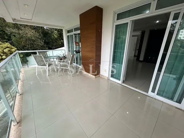 Casa com 917m² 4 quartos e 6 banheiros, à venda ou para alugar, no bairro Alto Sumaré em Juiz de Fora