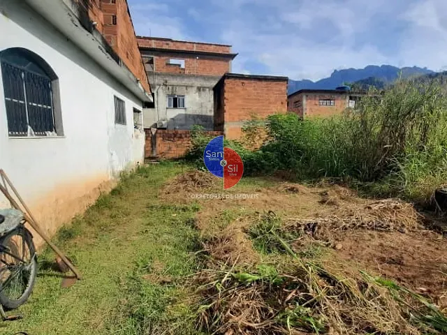 Casa 2 quartos e 1 banheiro, à venda, no bairro Parque Fleixal em Guapimirim