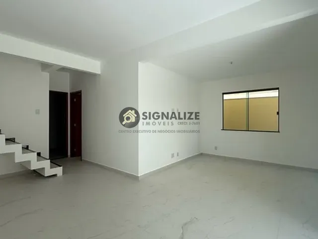 Casa 4 quartos e 5 banheiros, à venda, no bairro Peró em Cabo Frio