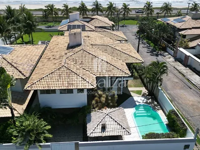 Casa com 480m² 6 quartos e 6 banheiros, à venda ou para alugar, no bairro Nossa Senhora da Vitória em Ilhéus