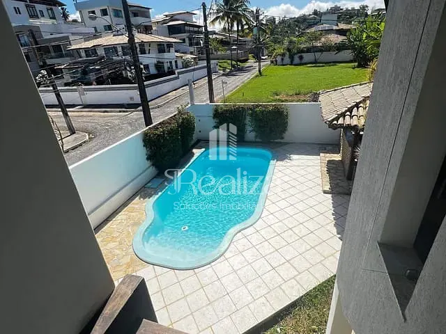 Casa com 480m² 6 quartos e 6 banheiros, à venda ou para alugar, no bairro Nossa Senhora da Vitória em Ilhéus