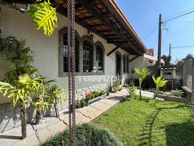 Casa com 205m² 4 quartos e 2 banheiros, à venda, no bairro Morada da Granja em Barra Mansa