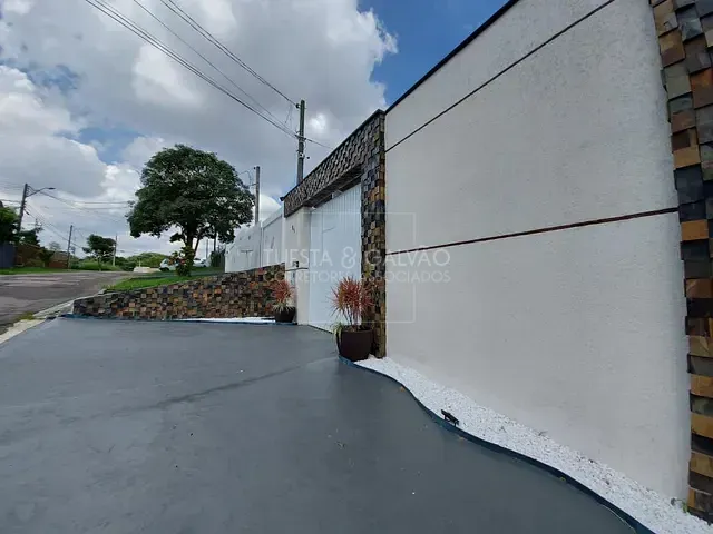 Casa com 500m² 5 quartos e 3 banheiros, à venda, no bairro Campo Comprido em Curitiba