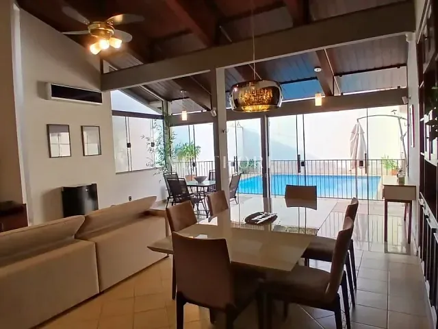Casa com 330m² 3 quartos e 3 banheiros, à venda, no bairro Lago Parque em Londrina