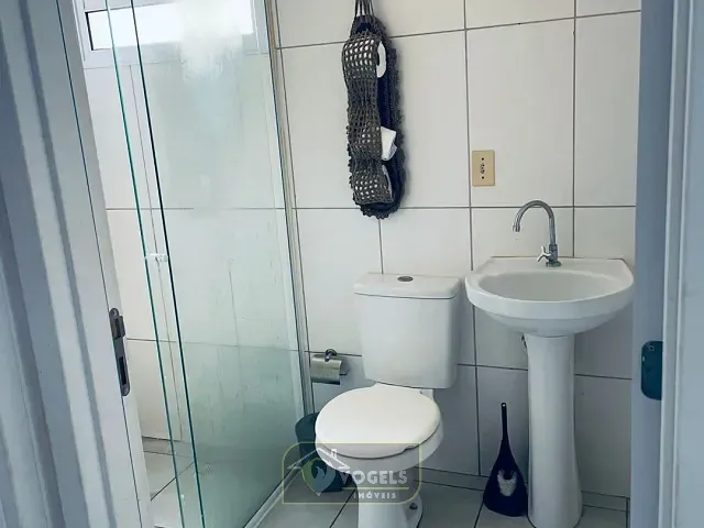 Casa 2 quartos e 1 banheiro, à venda, no bairro Residencial Van Den Broek em Holambra